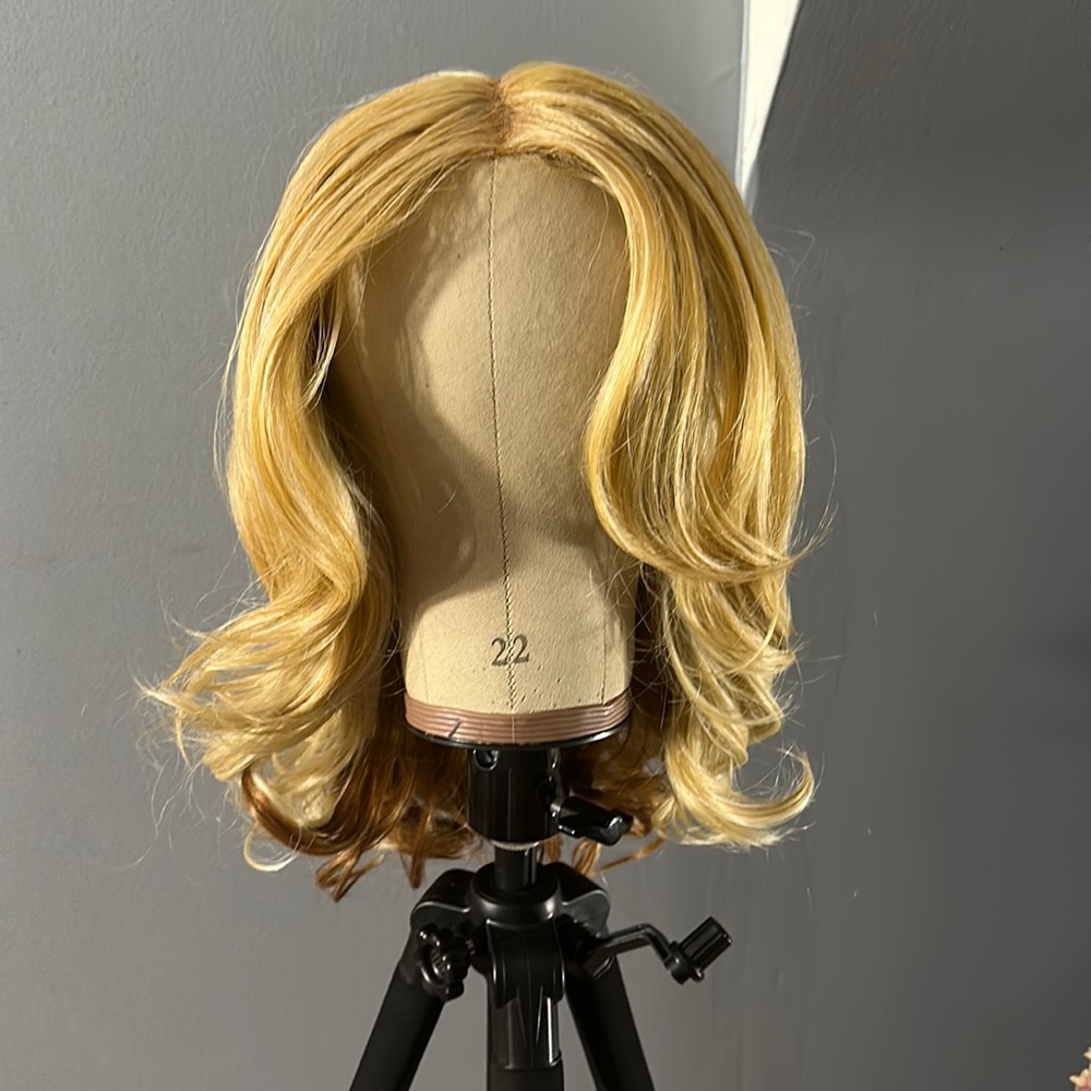 Synthetic peekaboo wig